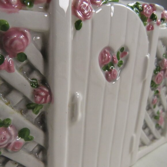 Roses on a Lattice Garden Wall & Gate Ceramic Planter All 4 Sides Embossed 1lb+ - Picture 6 of 12